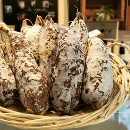 508-biocoop-douvaine-magasin-alimentation-bio-charcuterie-saucisson.webp