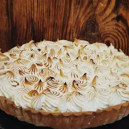 508-biocoop-douvaine-magasin-alimentation-bio-dessert-tarte-citron-meringue.webp